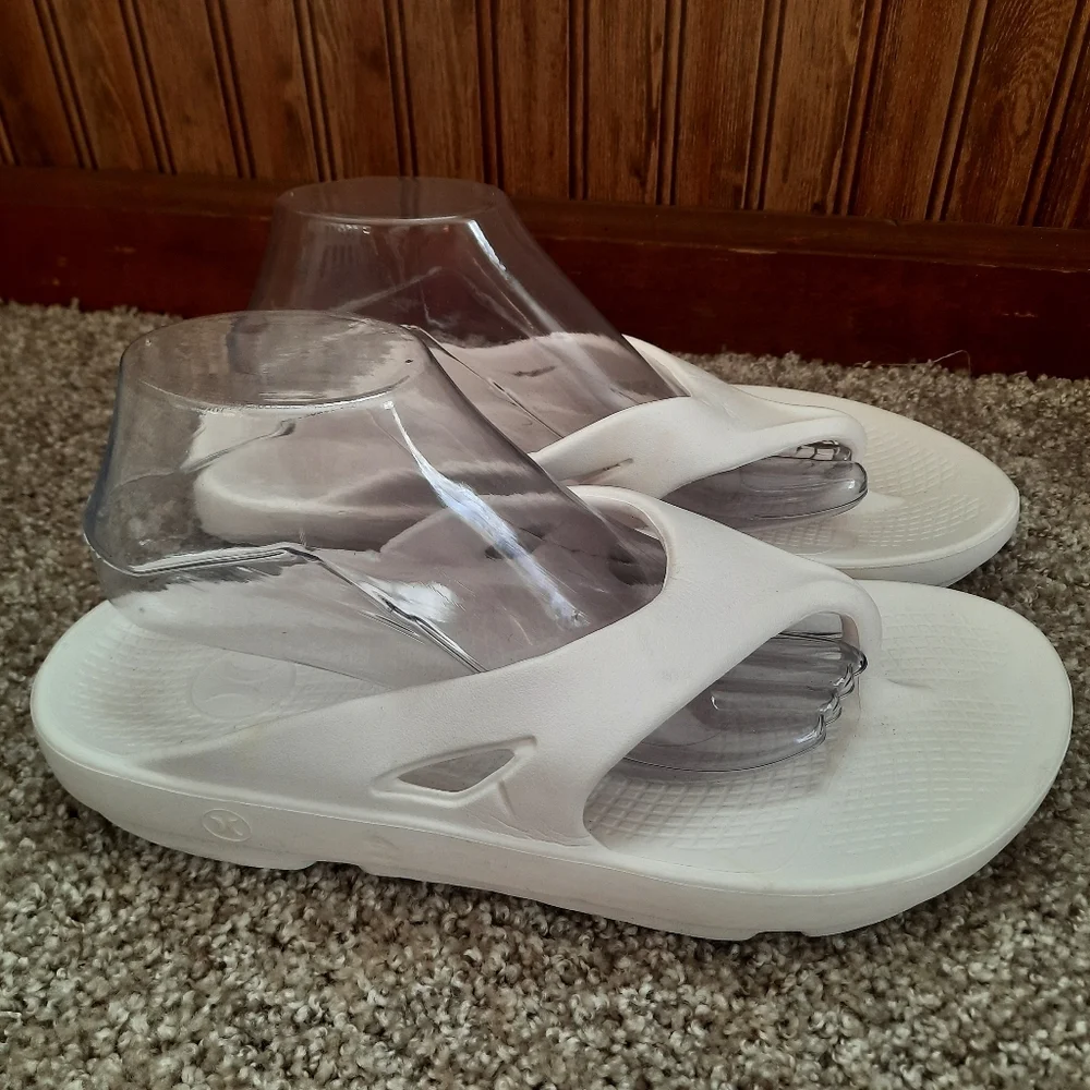 Hurley Injection Flip-flop Cream Cushioned Footbed Slip-on Thong Sandals Size 11